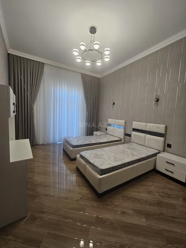 Kirayə verilir 3 otaqlı mənzil 140 m²
