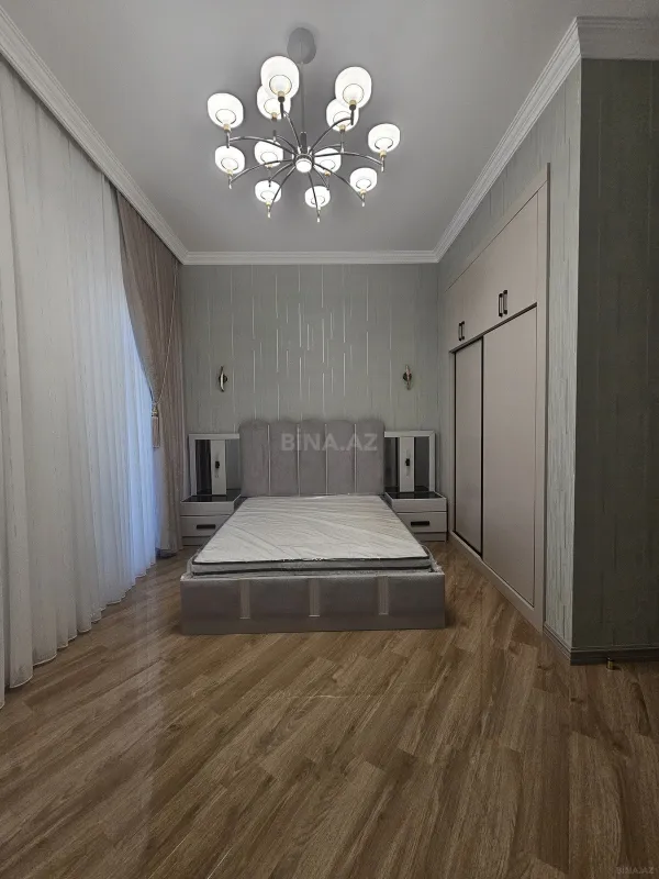 Kirayə verilir 3 otaqlı mənzil 140 m²
