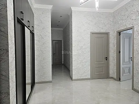 Kirayə verilir 3 otaqlı mənzil 140 m²