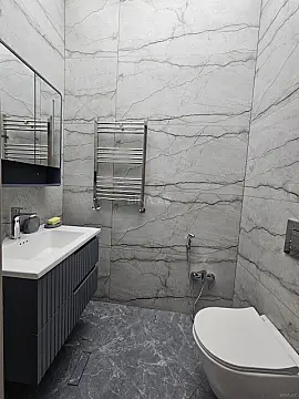 Kirayə verilir 3 otaqlı mənzil 140 m²