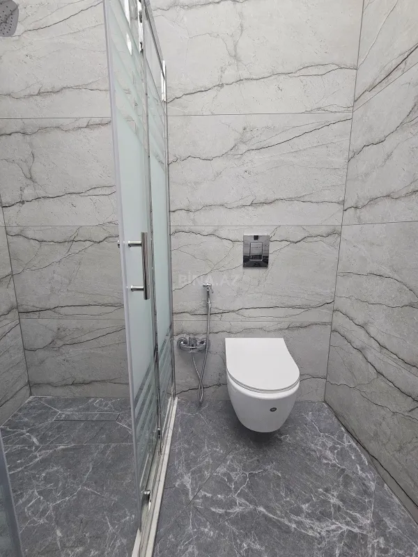 Kirayə verilir 3 otaqlı mənzil 140 m²