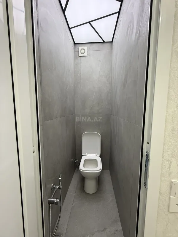 Satılır 2 otaqlı mənzil 68 m²