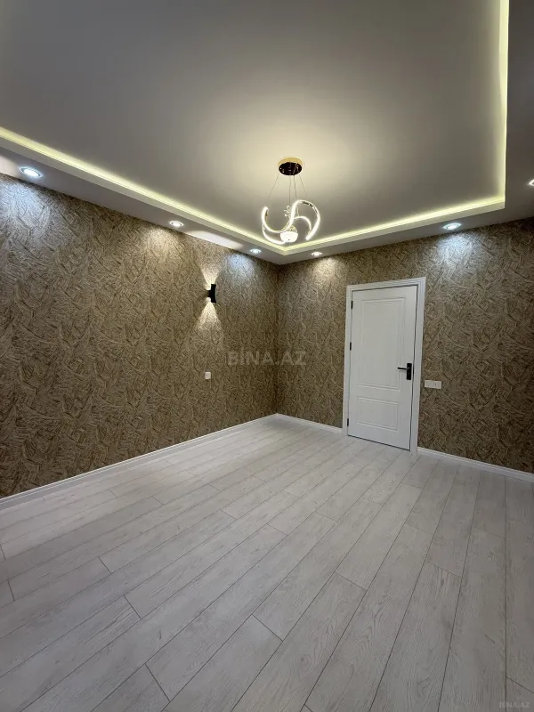 Satılır 2 otaqlı mənzil 68 m²