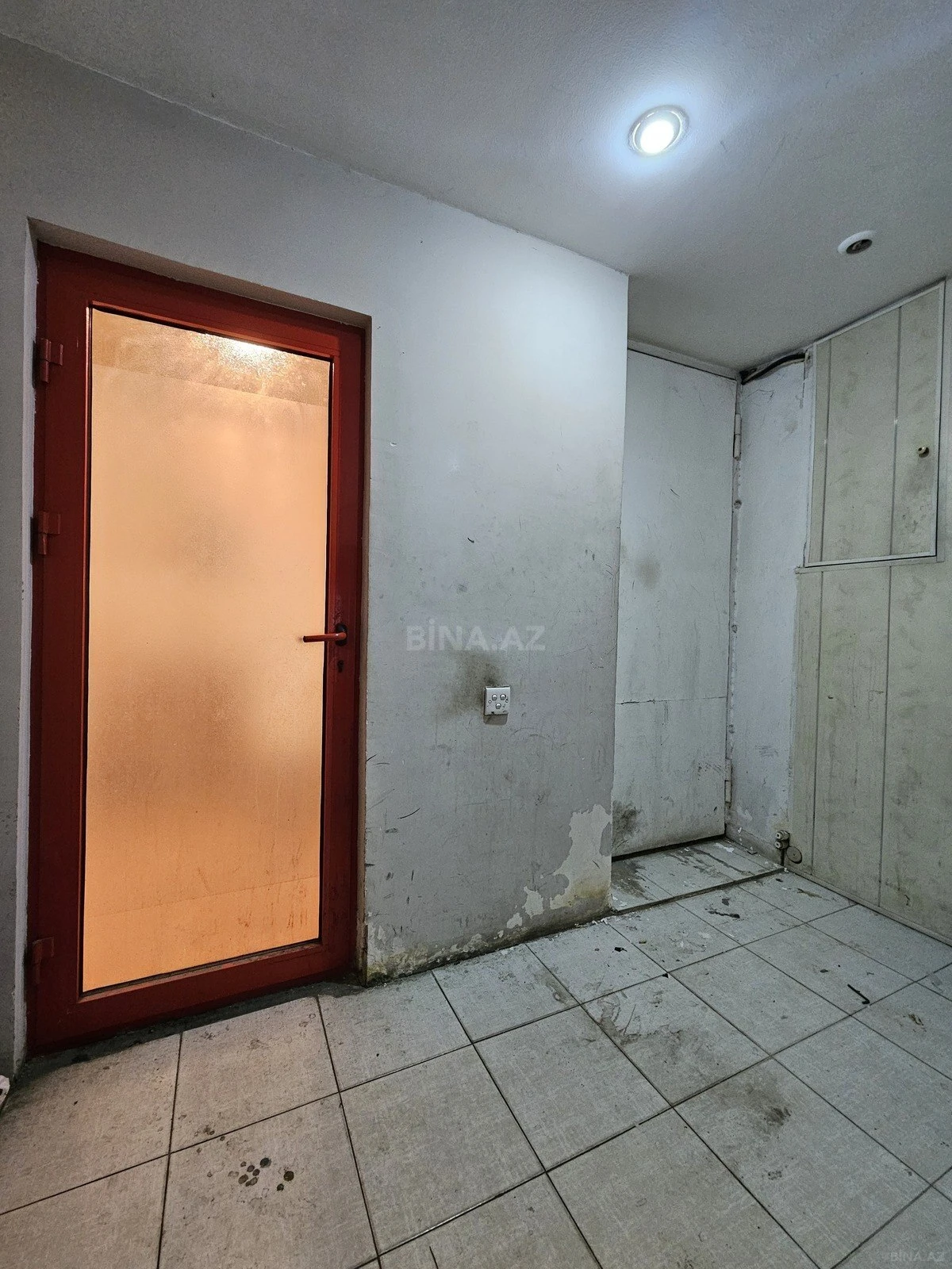 Kirayə verilir obyekt 80 m²