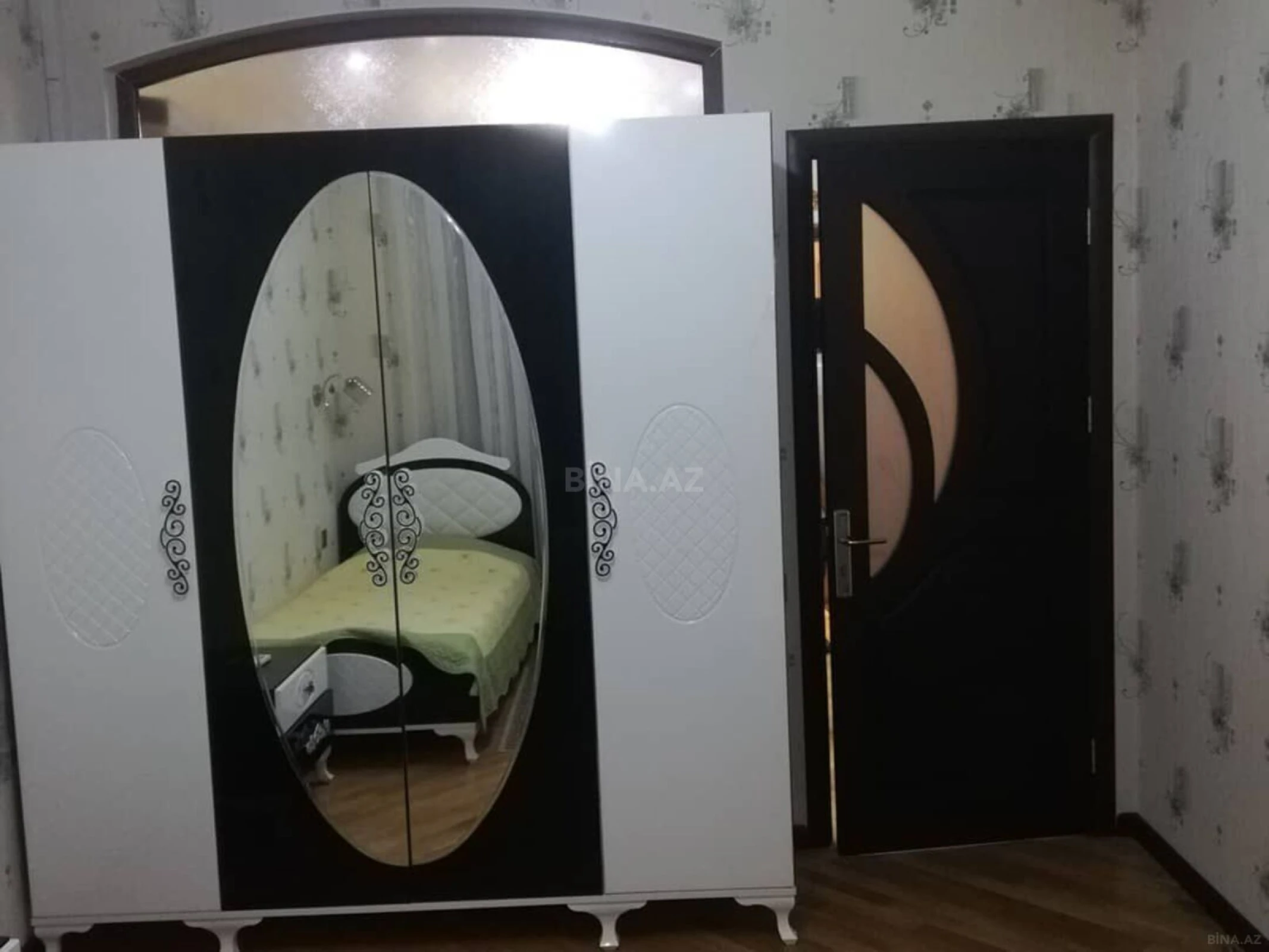 Satılır 3 otaqlı mənzil 95 m²