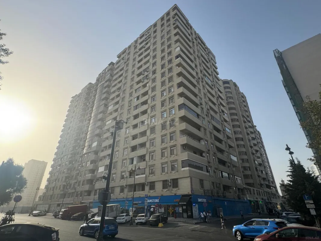 Satılır 3 otaqlı mənzil 95 m²