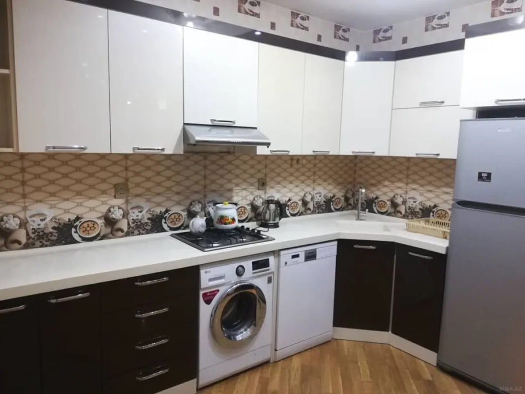 Satılır 3 otaqlı mənzil 95 m²
