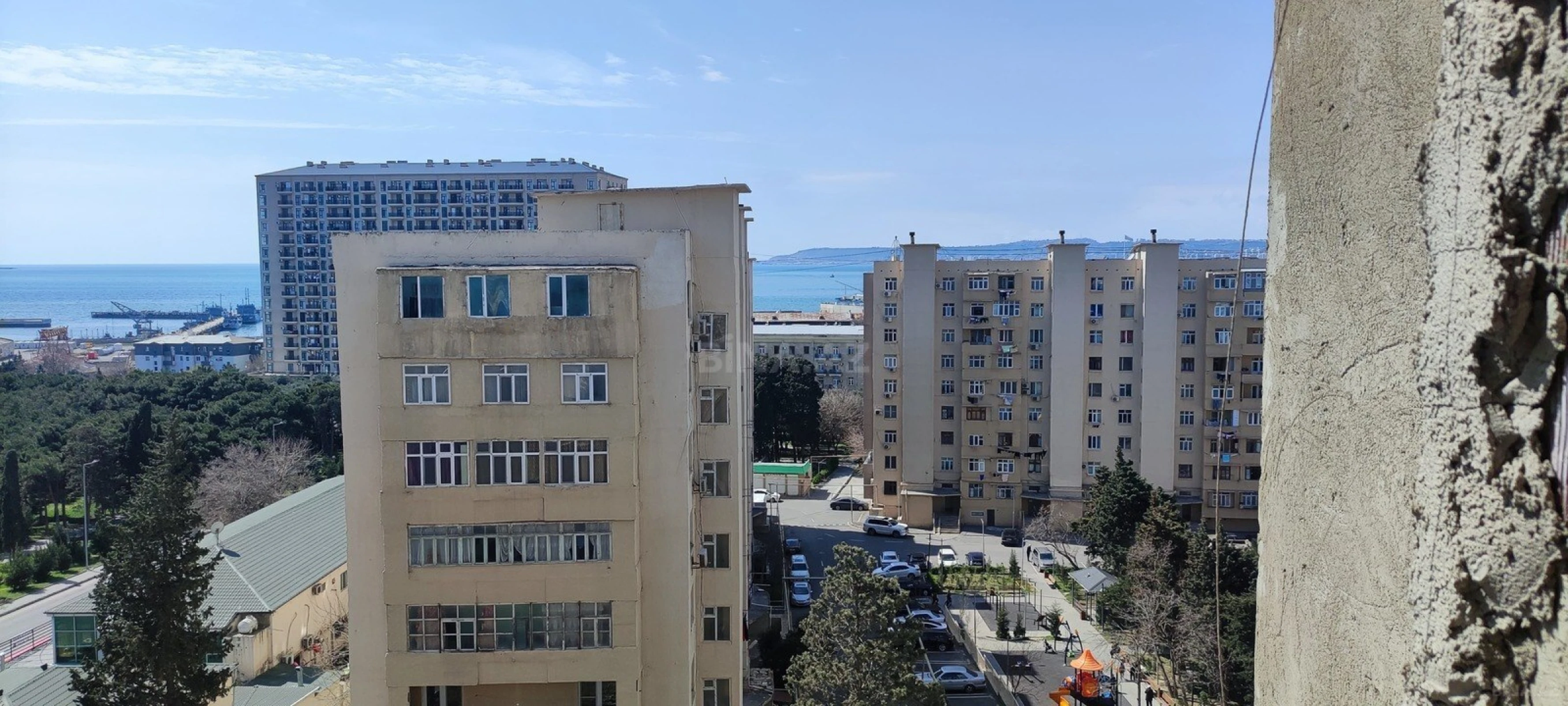 Satılır 2 otaqlı mənzil 74 m²