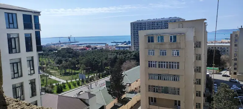 Satılır 2 otaqlı mənzil 74 m²