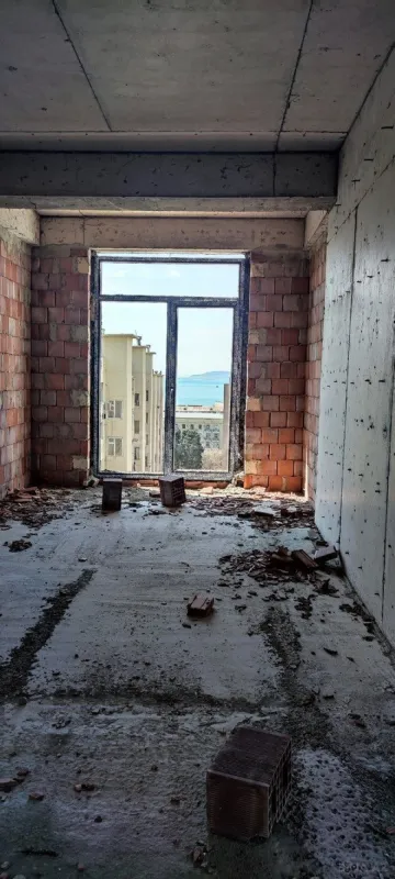 Satılır 2 otaqlı mənzil 74 m²