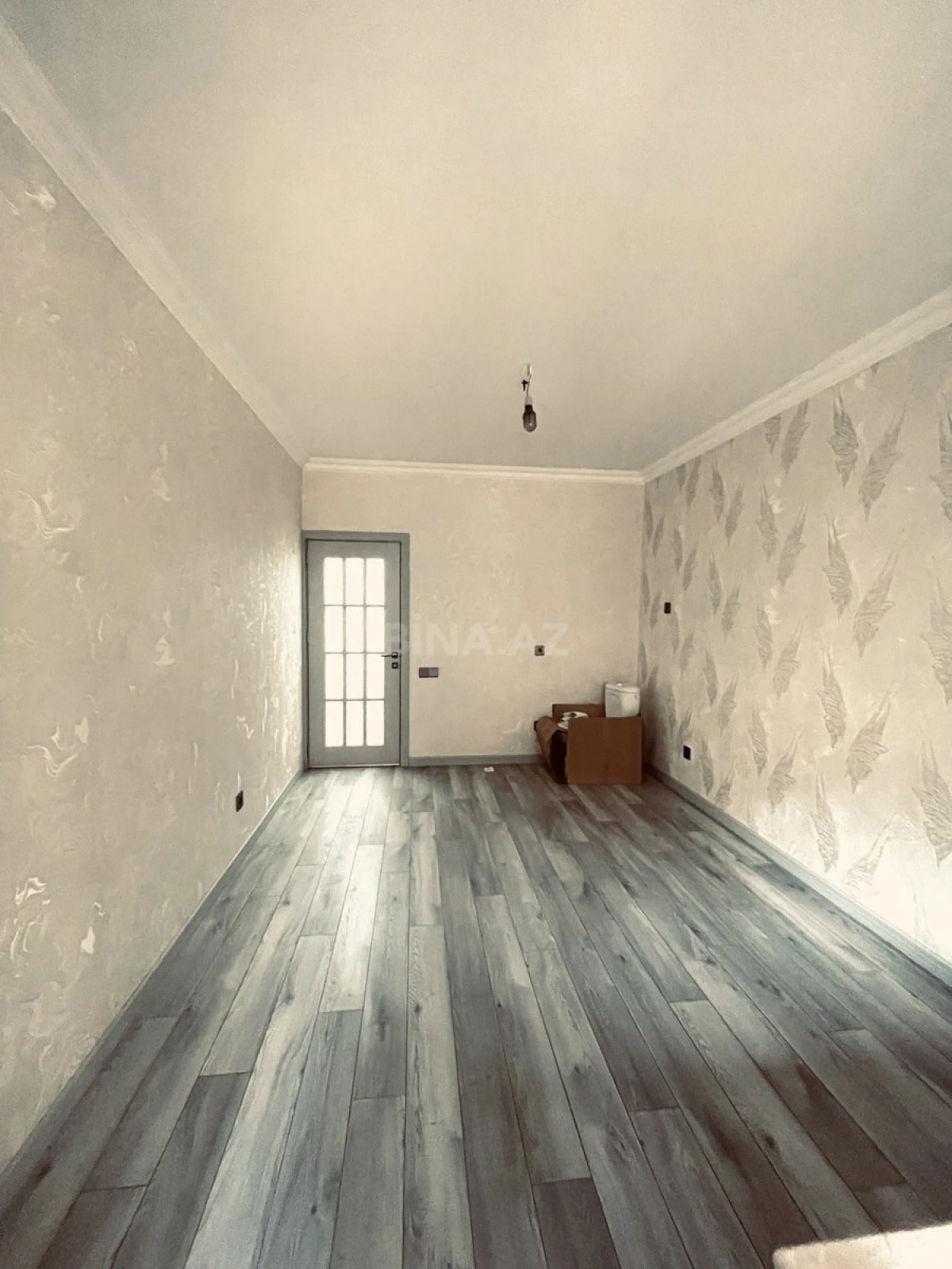 Satılır 4 otaqlı mənzil 100 m²