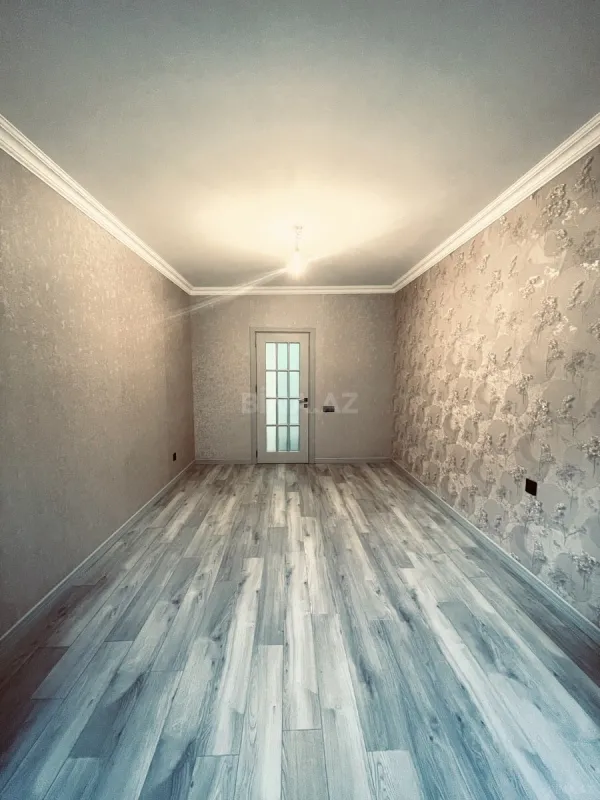 Satılır 4 otaqlı mənzil 100 m²