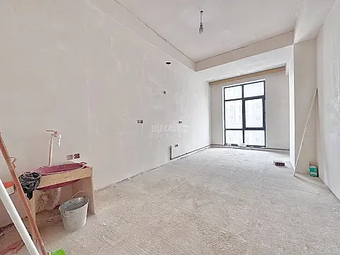 Satılır 3 otaqlı mənzil 126 m²