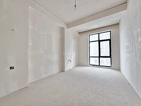 Satılır 3 otaqlı mənzil 126 m²