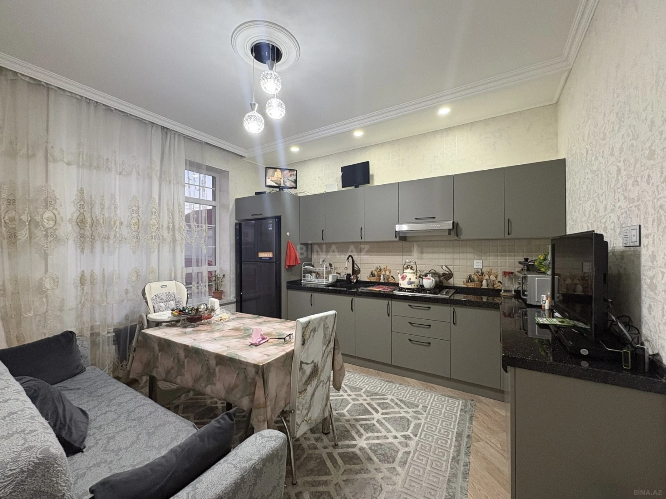 Satılır 4 otaqlı həyət evi 180 m²