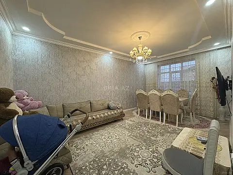 Satılır 4 otaqlı həyət evi 180 m² — Bakı 4 otaq 180.00 m²