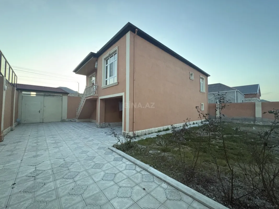 Satılır 4 otaqlı həyət evi 180 m²