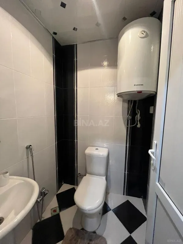 Satılır 4 otaqlı mənzil 140 m²
