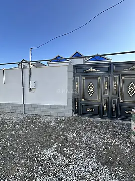 Satılır 4 otaqlı həyət evi 125 m²