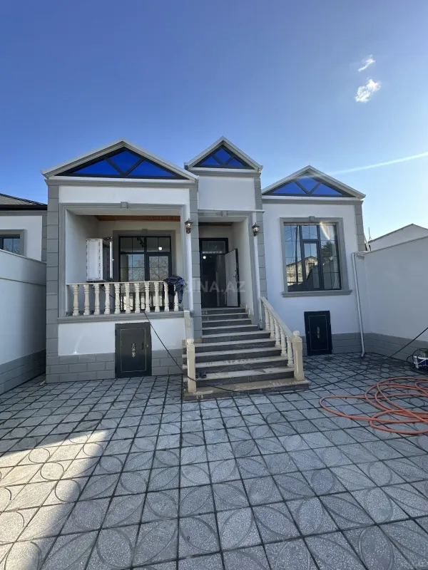 Satılır 4 otaqlı həyət evi 125 m²
