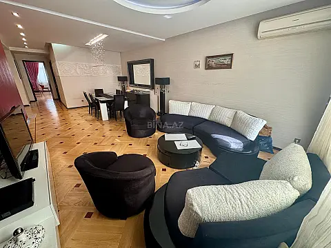 Kirayə verilir 3 otaqlı mənzil 150 m²