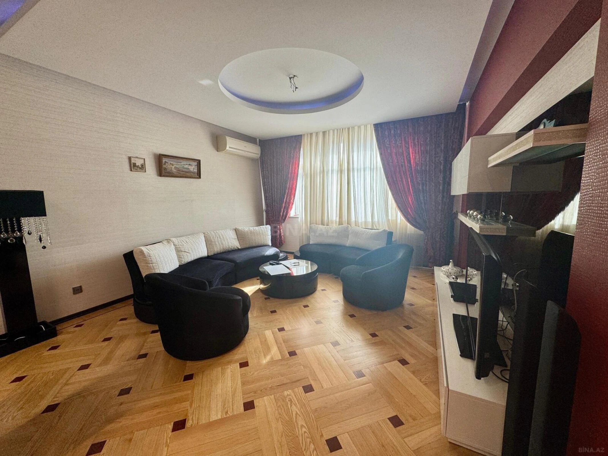 Kirayə verilir 3 otaqlı mənzil 150 m²