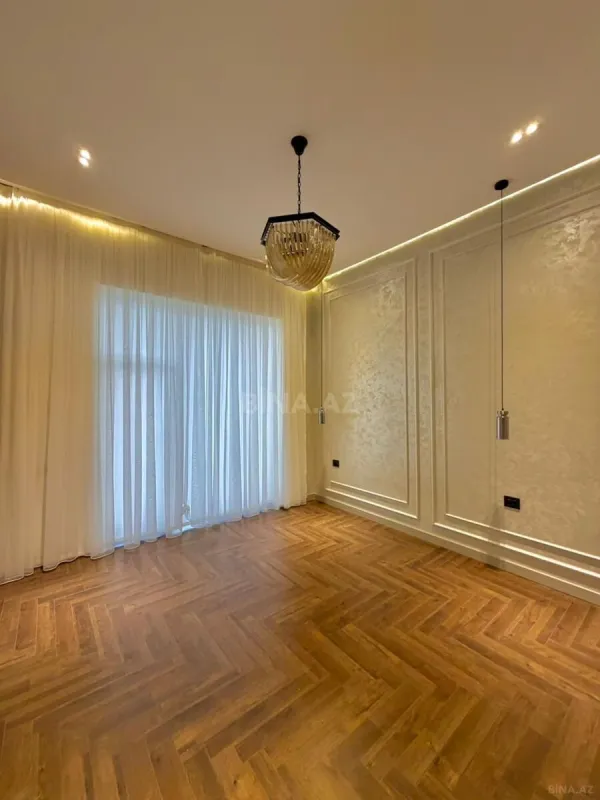 Satılır 5 otaqlı həyət evi 400 m²