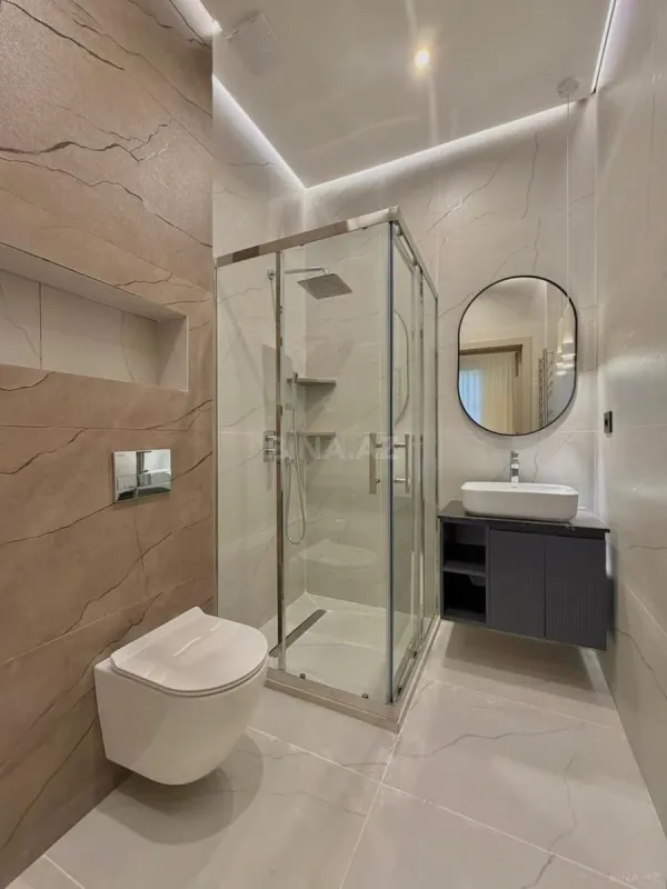 Satılır 5 otaqlı həyət evi 400 m²