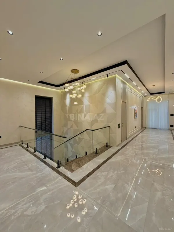 Satılır 5 otaqlı həyət evi 400 m²