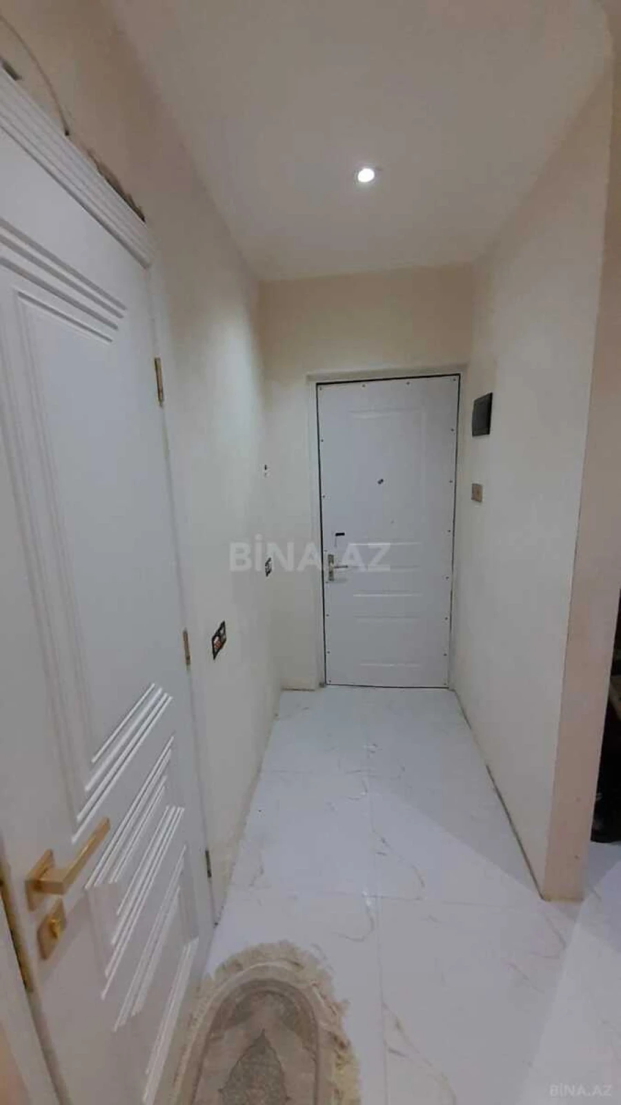 Satılır 4 otaqlı mənzil 90 m²