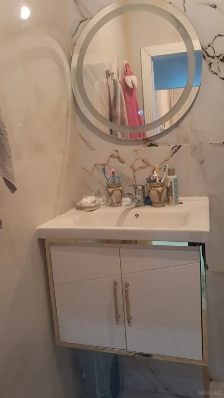 Satılır 4 otaqlı mənzil 90 m²