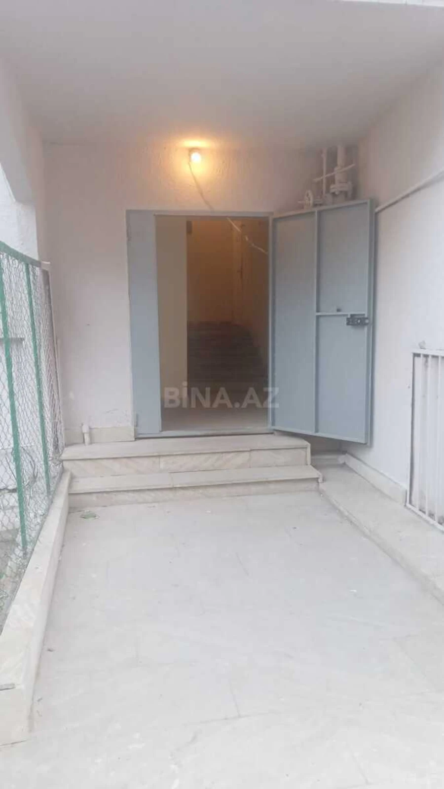 Satılır 4 otaqlı mənzil 90 m²