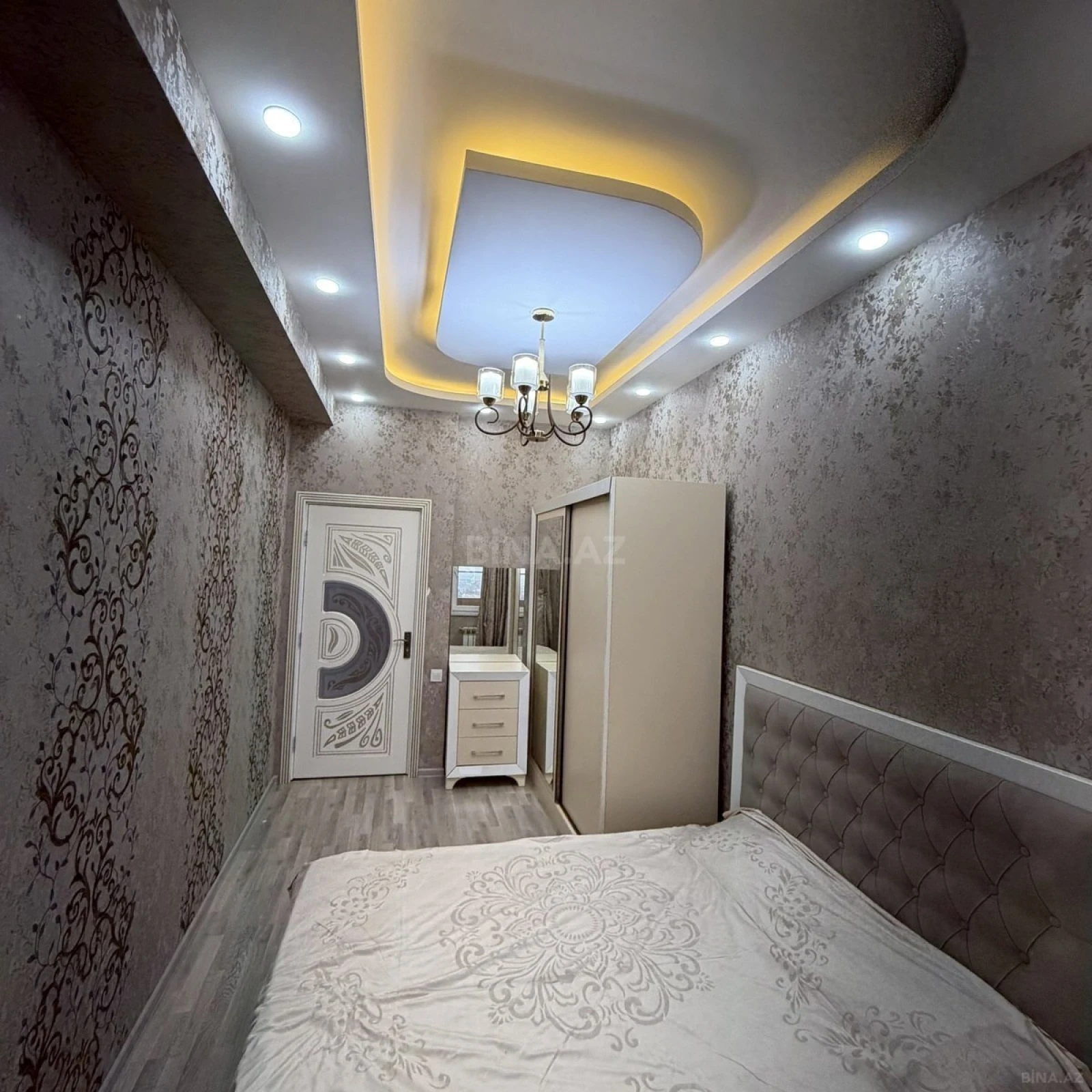 Satılır 2 otaqlı mənzil 60 m²