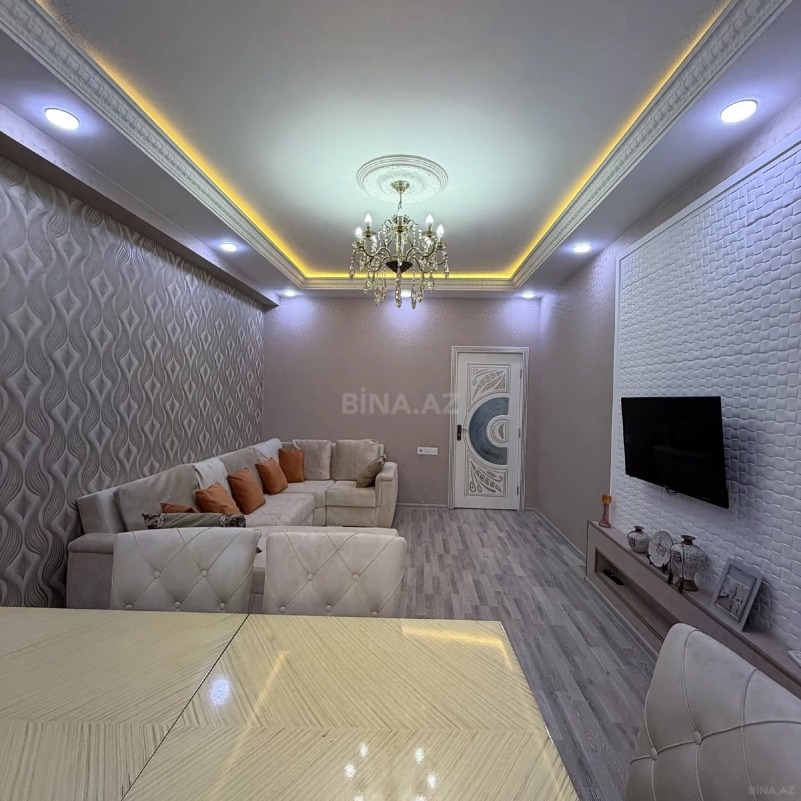 Satılır 2 otaqlı mənzil 60 m²