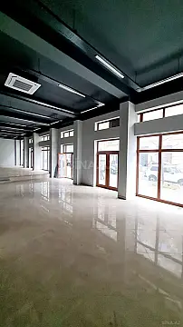 Kirayə verilir obyekt 476 m² — Bakı 476.00 m²