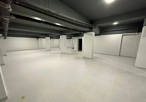 Kirayə verilir obyekt 476 m²