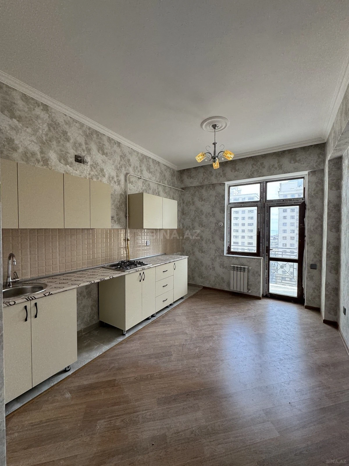 Kirayə verilir 3 otaqlı mənzil 115 m²