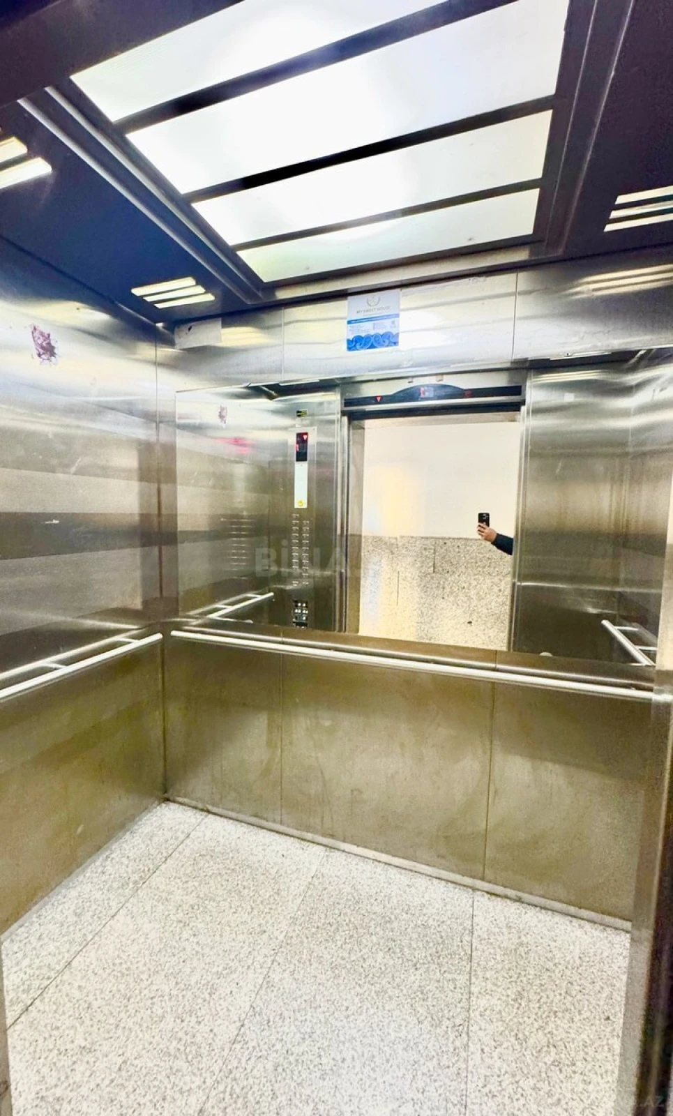 Kirayə verilir 3 otaqlı mənzil 115 m²