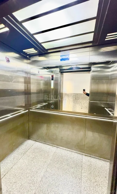 Kirayə verilir 3 otaqlı mənzil 115 m²