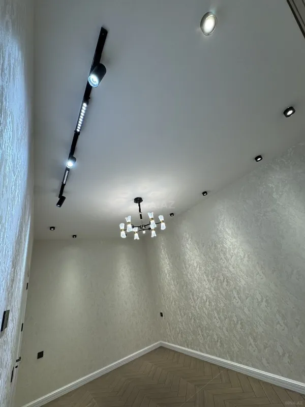 Satılır 2 otaqlı mənzil 52 m²