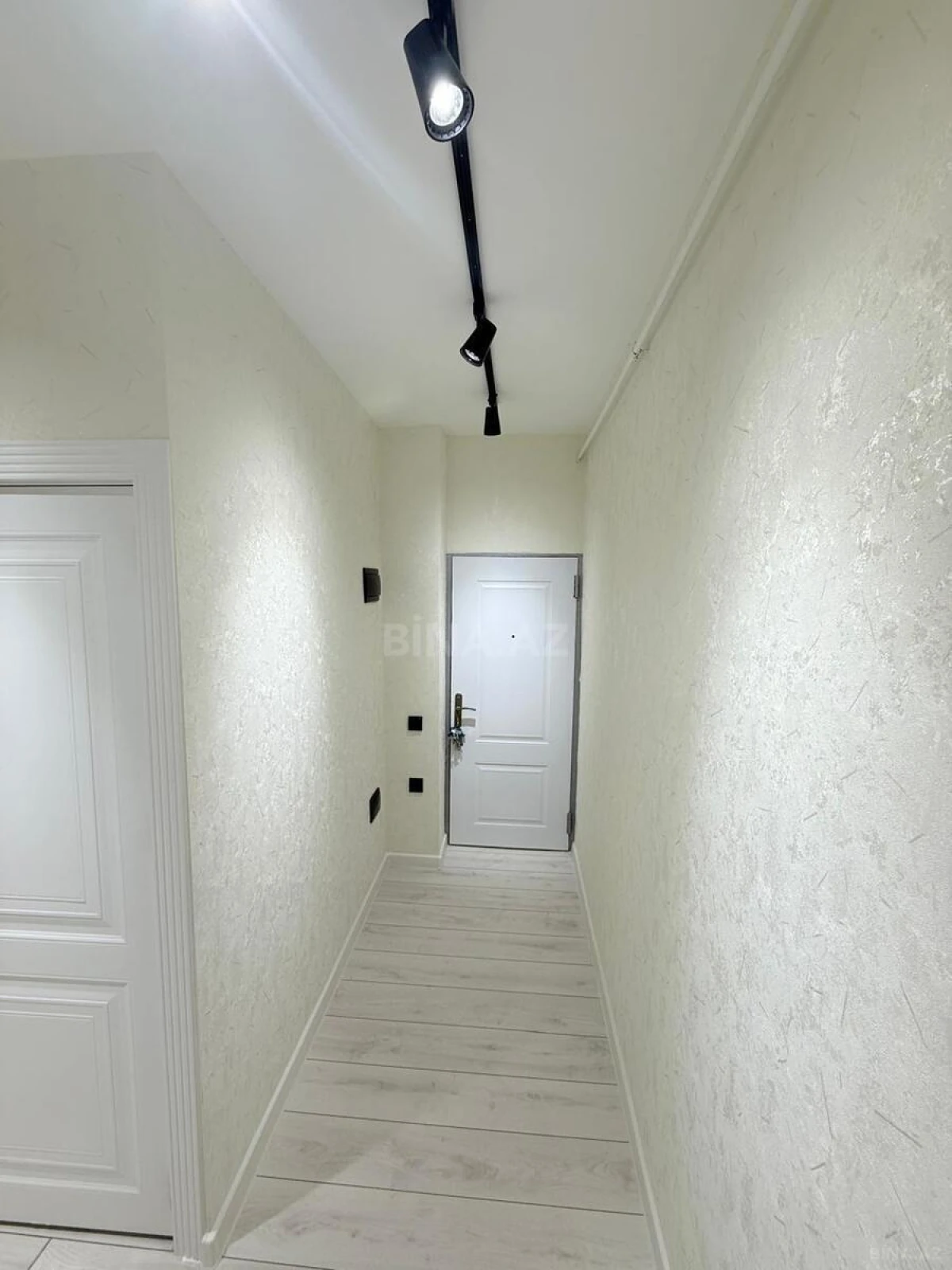 Satılır 3 otaqlı mənzil 75 m²