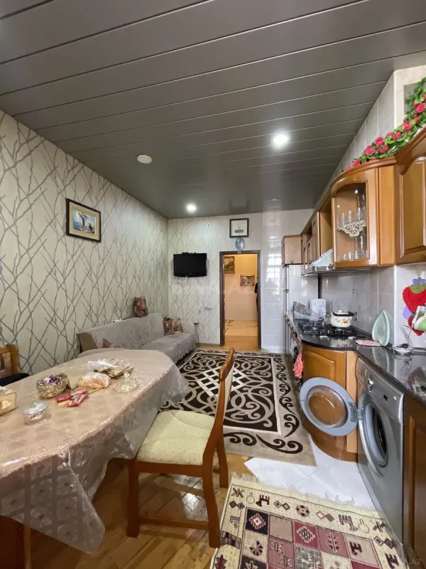 Satılır 3 otaqlı mənzil 128 m²