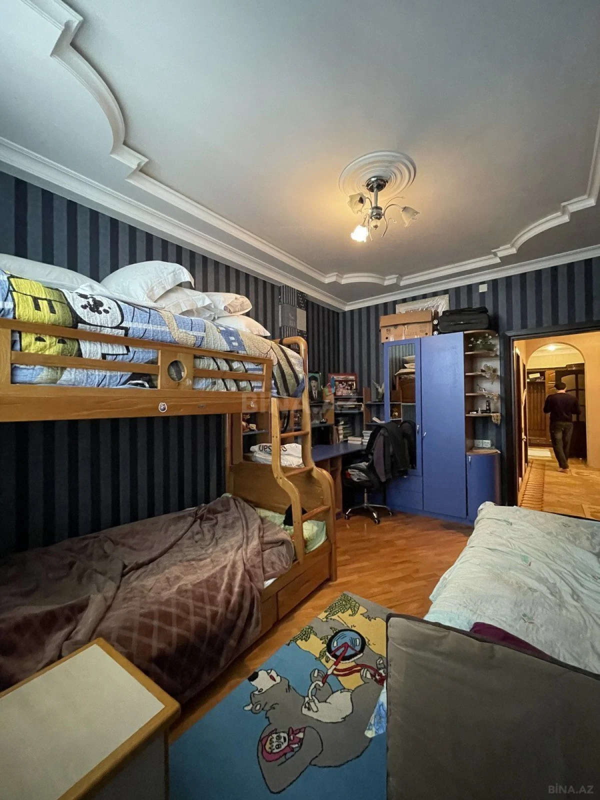 Satılır 3 otaqlı mənzil 128 m²