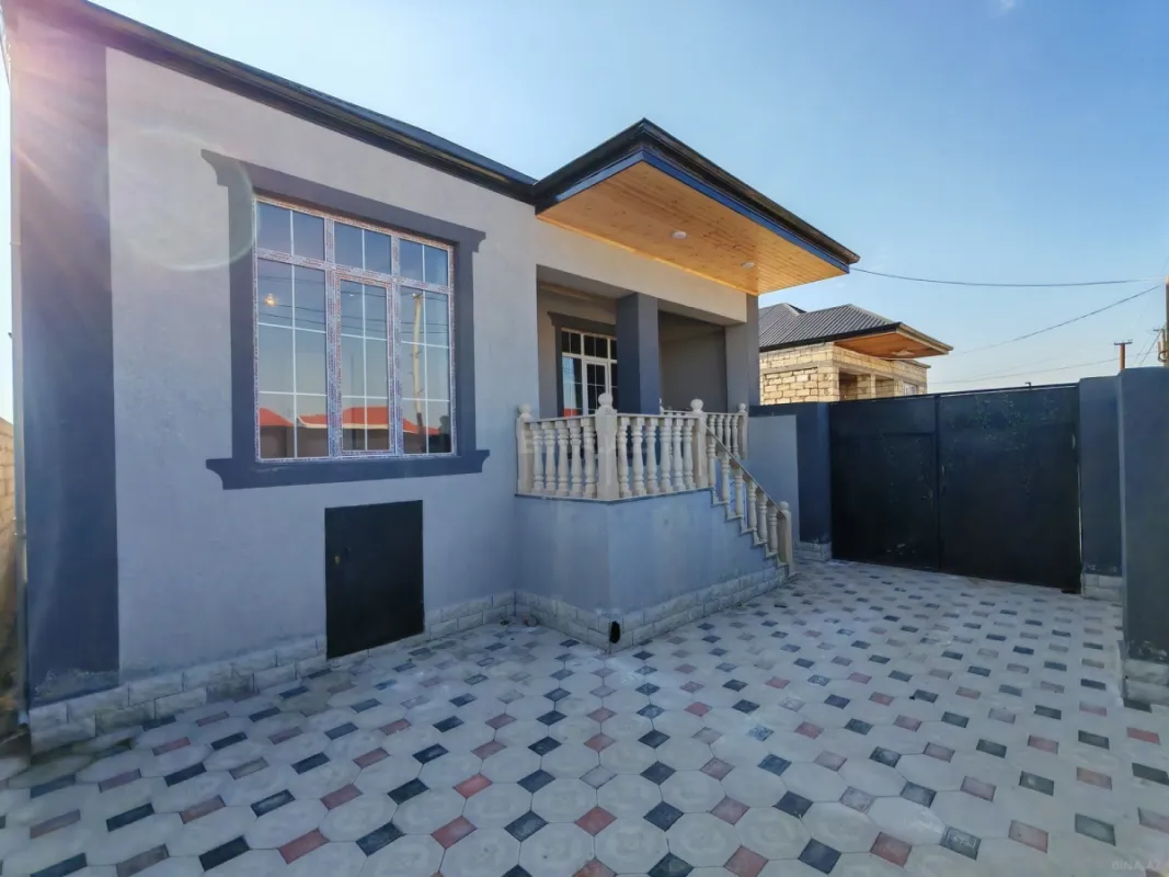 Satılır 3 otaqlı həyət evi 105 m²