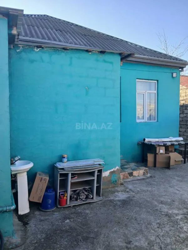 Satılır 4 otaqlı həyət evi 100 m²