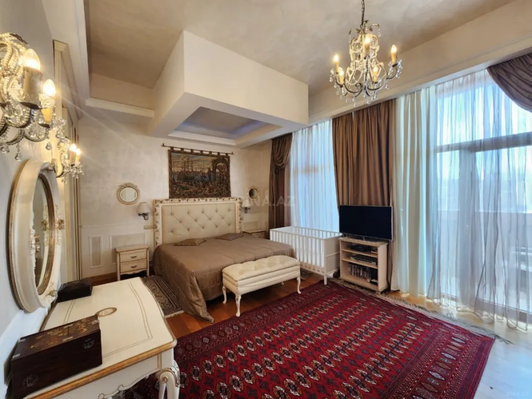 Kirayə verilir 3 otaqlı mənzil 220 m²