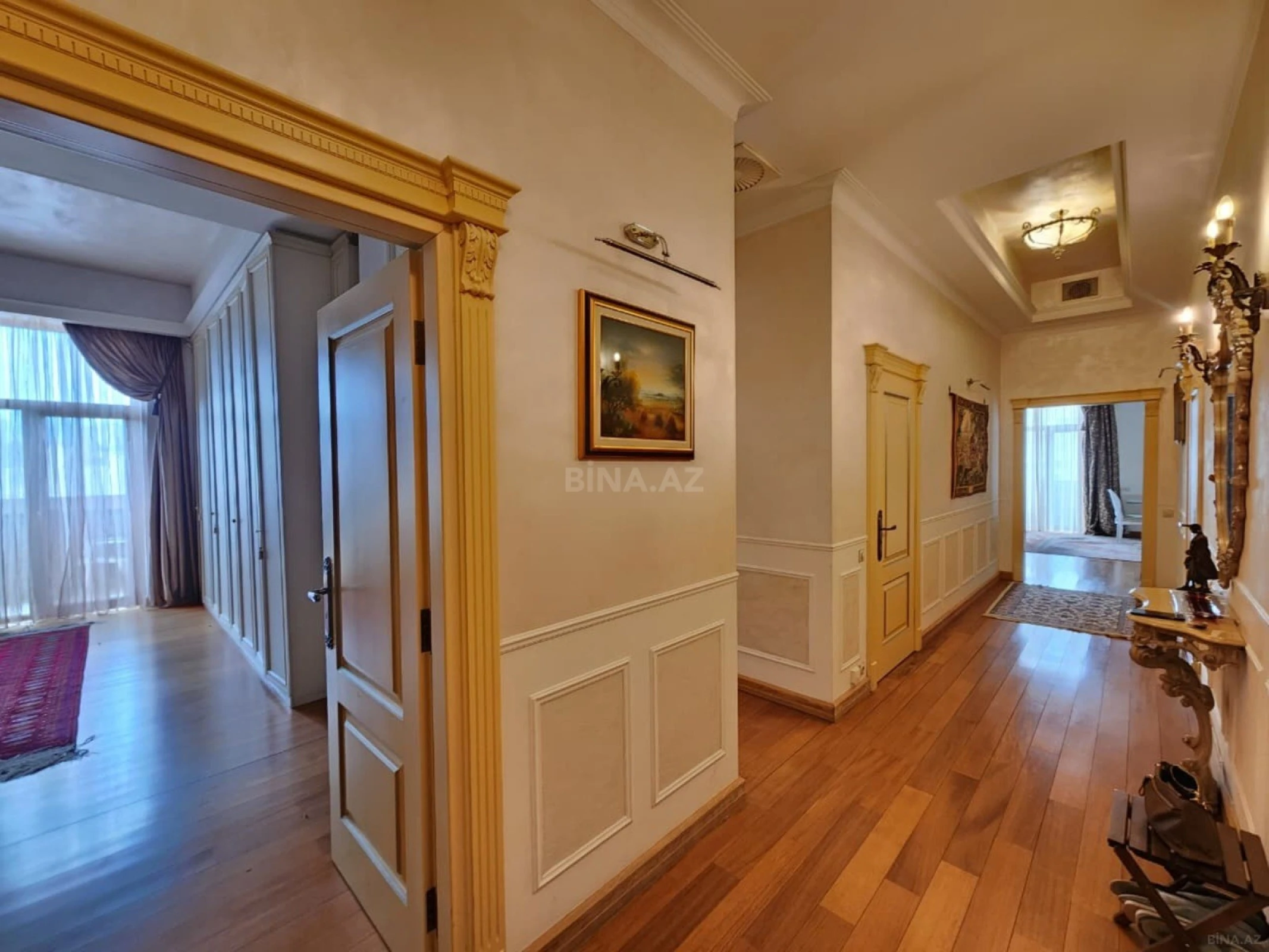 Kirayə verilir 3 otaqlı mənzil 220 m²