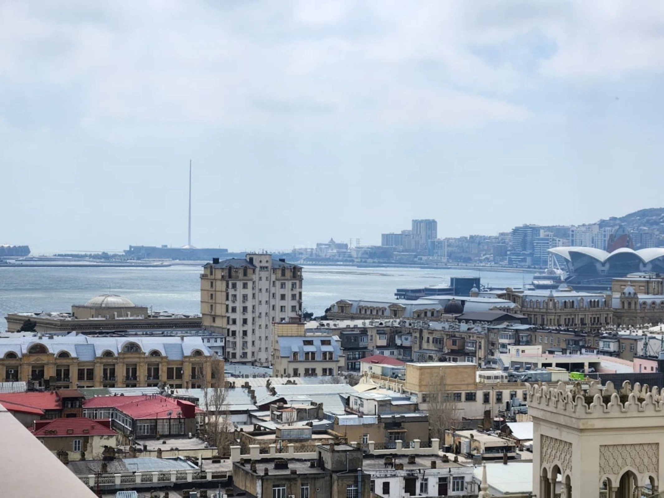 Kirayə verilir 3 otaqlı mənzil 220 m²