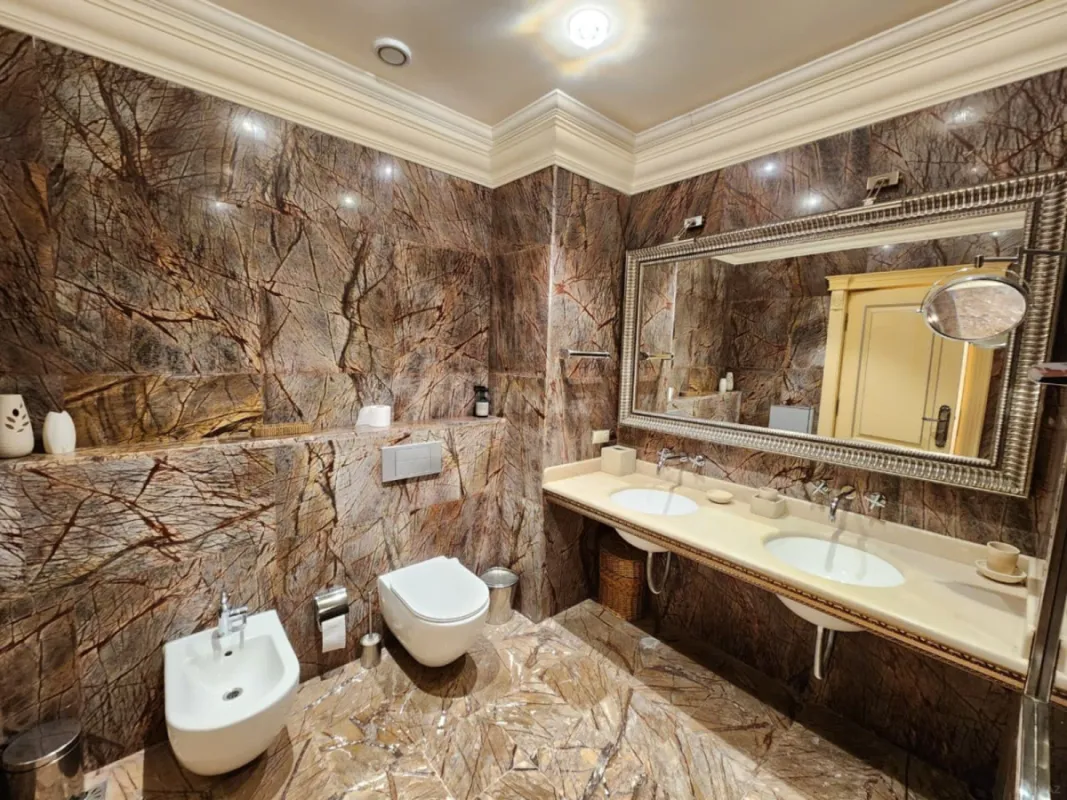 Kirayə verilir 3 otaqlı mənzil 220 m²