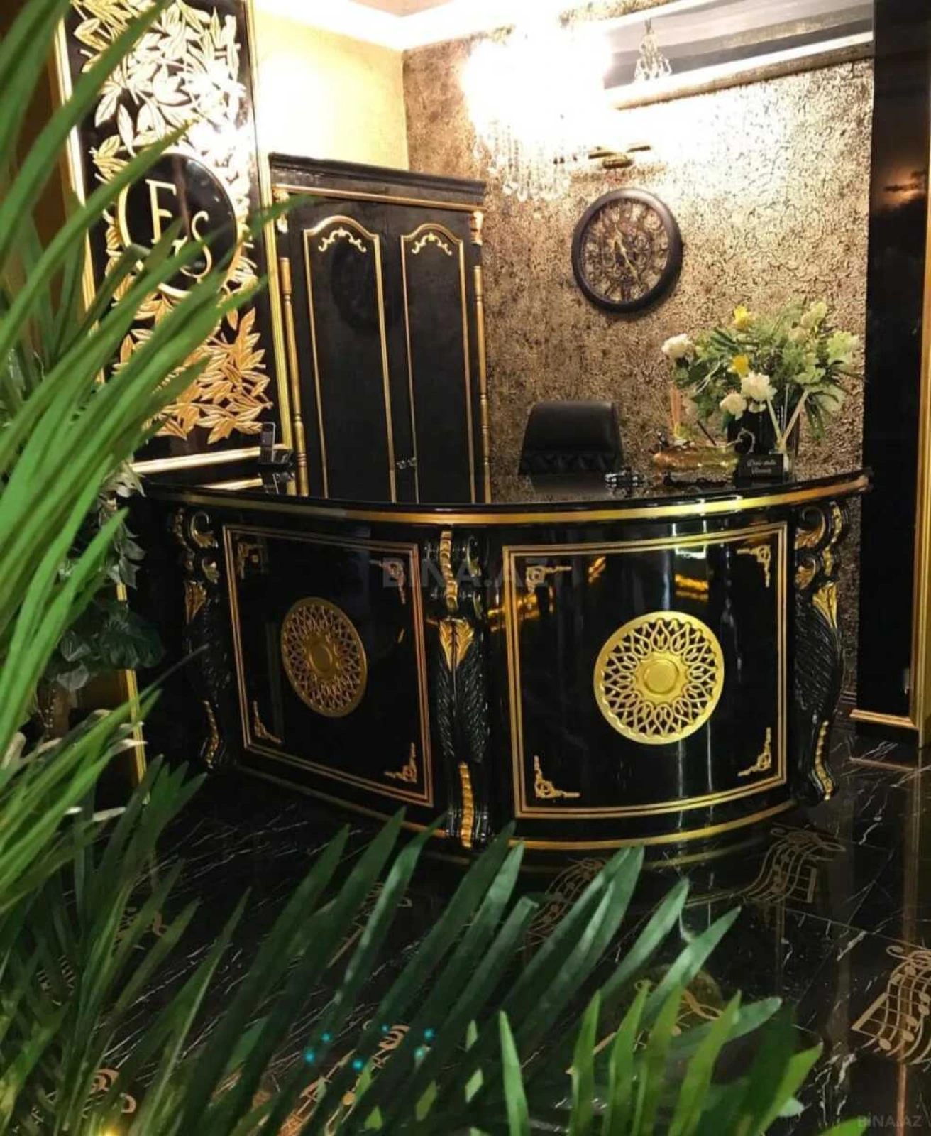 Kirayə verilir 4 otaqlı ofis 280 m²